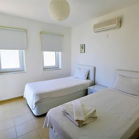 Mikonos *