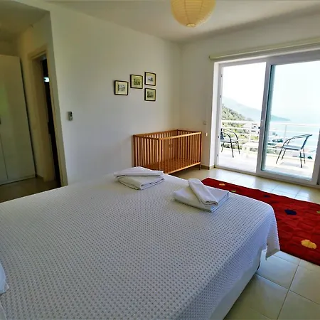 Mikonos *